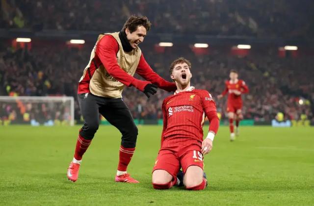 “英超主场之战，谁能在主场捍卫荣耀？”的简单介绍