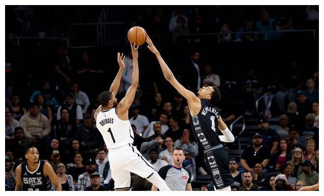 米兰平台-包含马刺新星文班亚马砍下赛季最高分！的词条