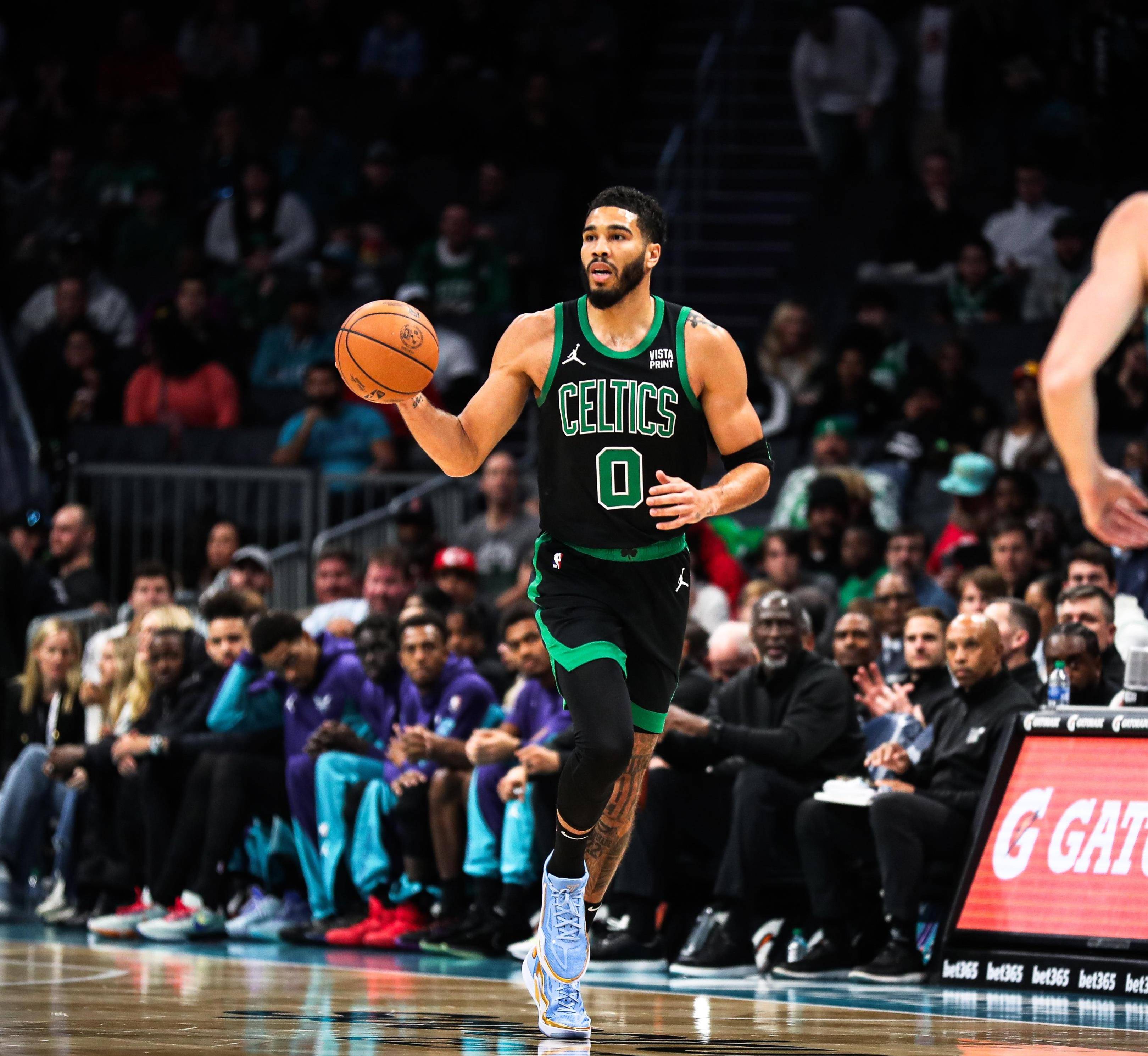 米兰app-塔图姆单赛季250+三分，凯尔特人队史第一的简单介绍