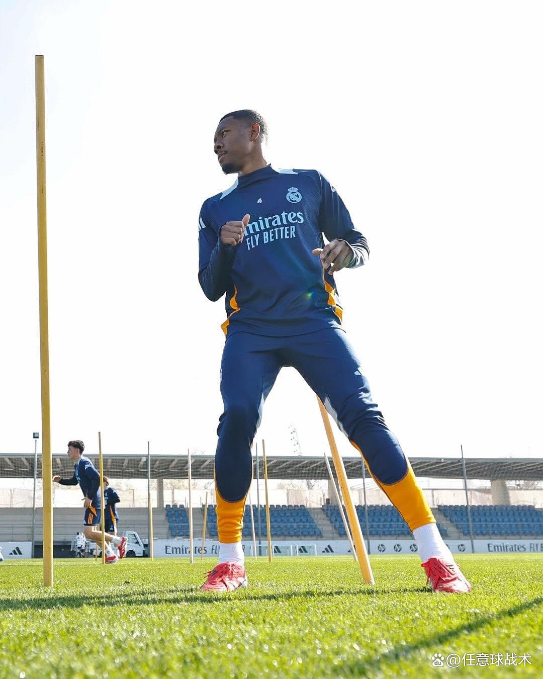 ac米兰官方网站-包含皇马新银河战舰：姆巴佩+贝林厄姆=无敌？的词条