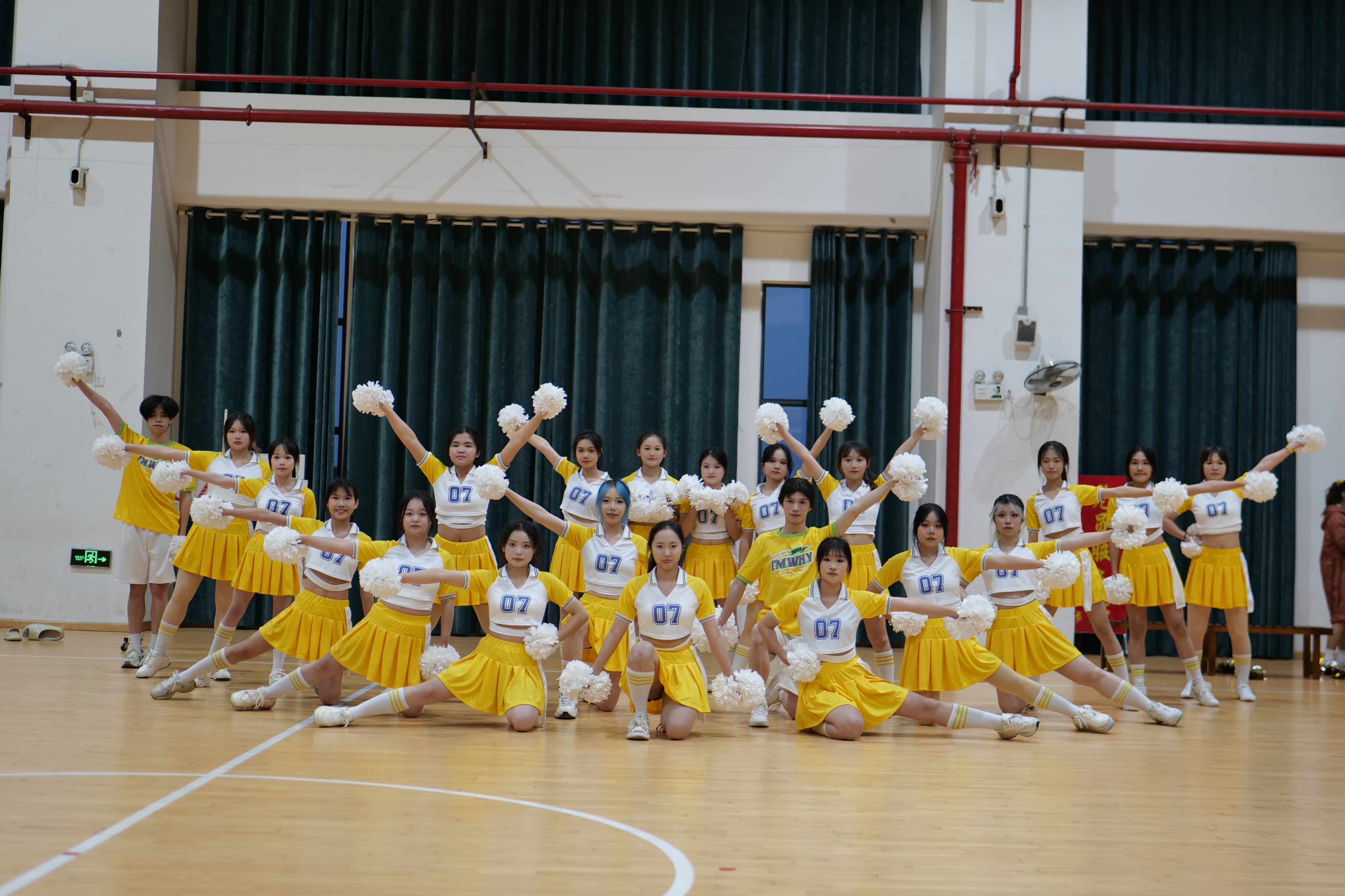 -关于“学生运动会：激发团体精神与个人潜能的舞台！”的信息