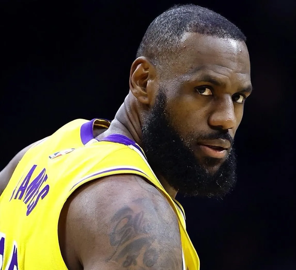 詹姆斯生涯第40,000分!历史第一人 詹姆斯生涯第40,000分!历史第一人