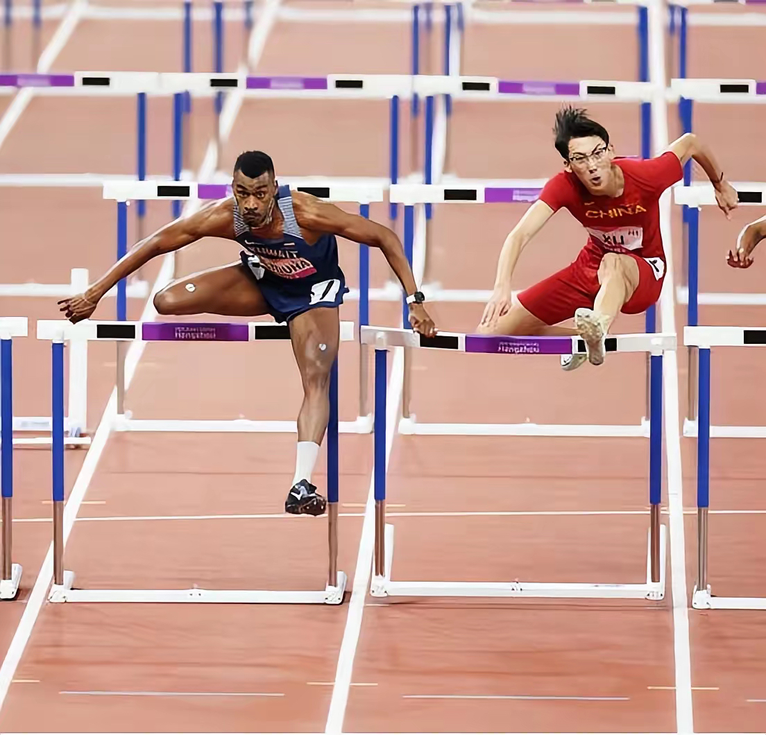 “国家田径队选手:训练与比赛的艰辛背后!” “国家田径队选手:训练与比赛的艰辛背后!”