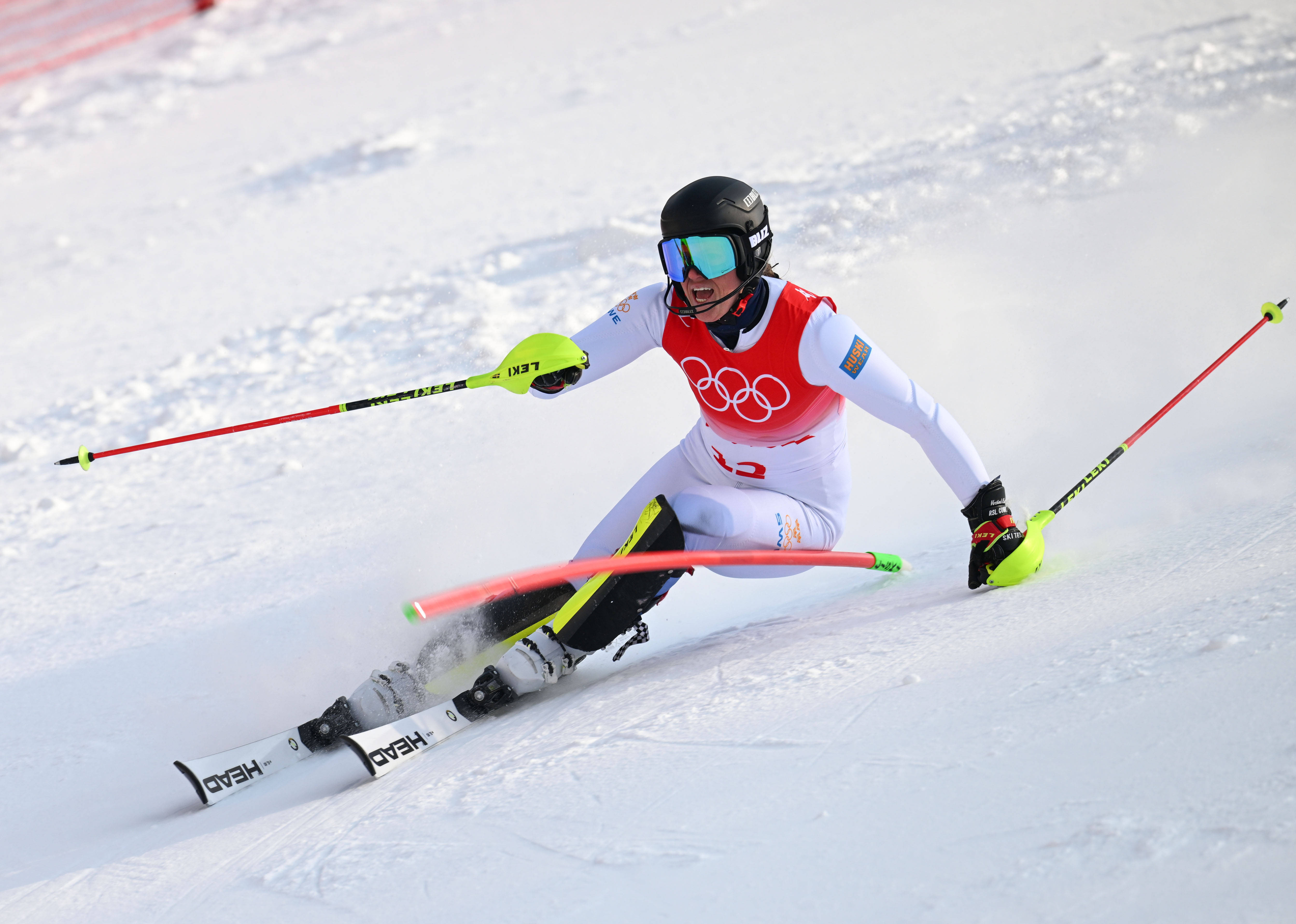 “滑雪技巧大赛:高手们的巅峰对决!” “滑雪技巧大赛:高手们的巅峰对决!”