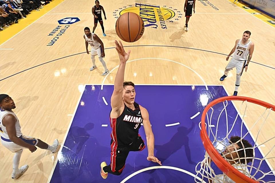 米兰平台-包含热火防守为什么总那么“硬”？的词条